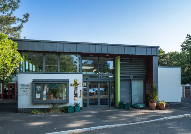 Liliput School3